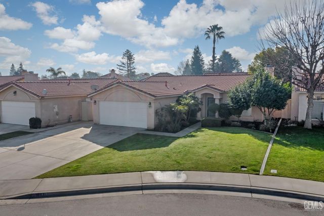 10821 Tivoli Court, Bakersfield, CA 93311