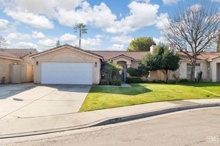 10821 Tivoli Court, Bakersfield, CA 93311
