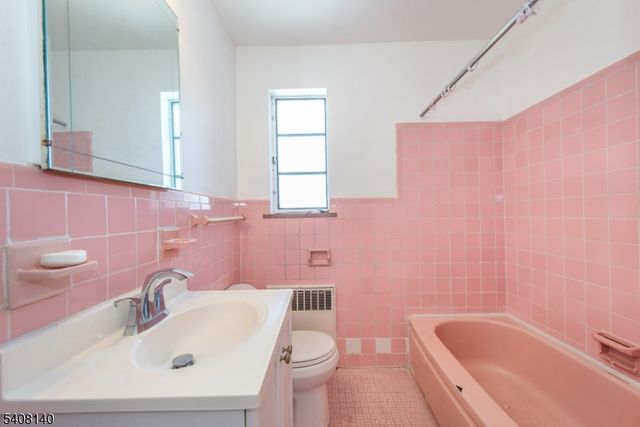 77 Troy Dr 77B, Springfield Twp., NJ 07081