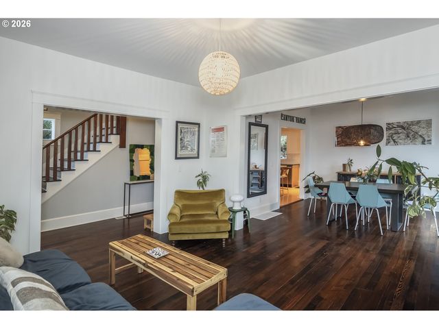 2912 N FARRAGUT St, Portland, OR 97217