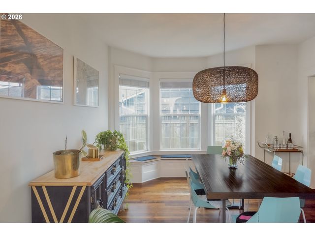 2912 N FARRAGUT St, Portland, OR 97217