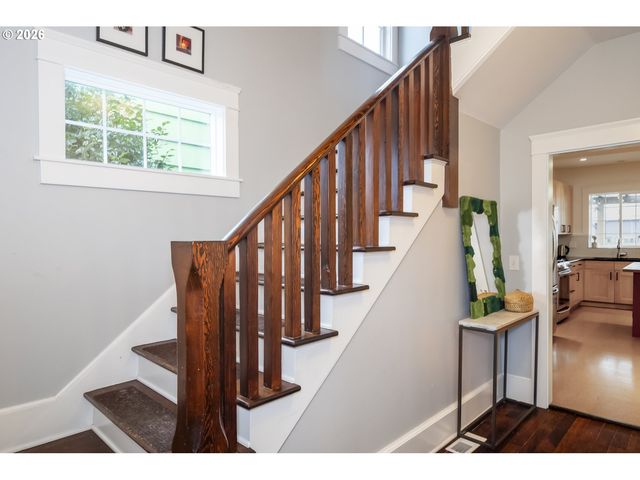 2912 N FARRAGUT St, Portland, OR 97217