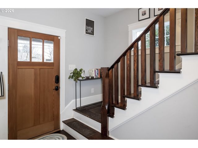 2912 N FARRAGUT St, Portland, OR 97217