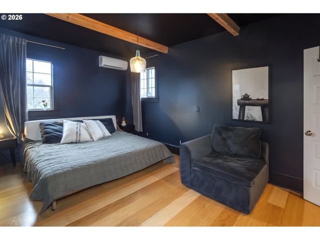 2912 N FARRAGUT St, Portland, OR 97217