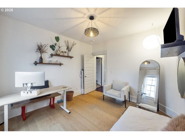 2912 N FARRAGUT St, Portland, OR 97217