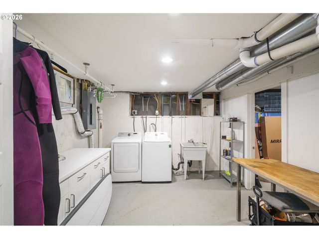 2912 N FARRAGUT St, Portland, OR 97217