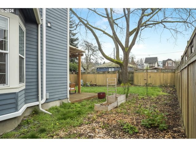 2912 N FARRAGUT St, Portland, OR 97217