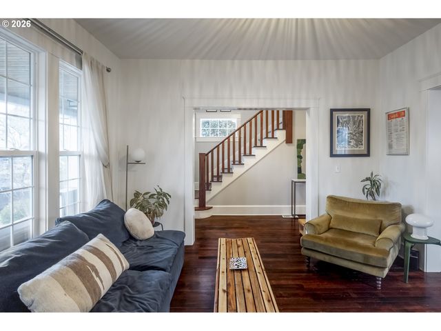 2912 N FARRAGUT St, Portland, OR 97217