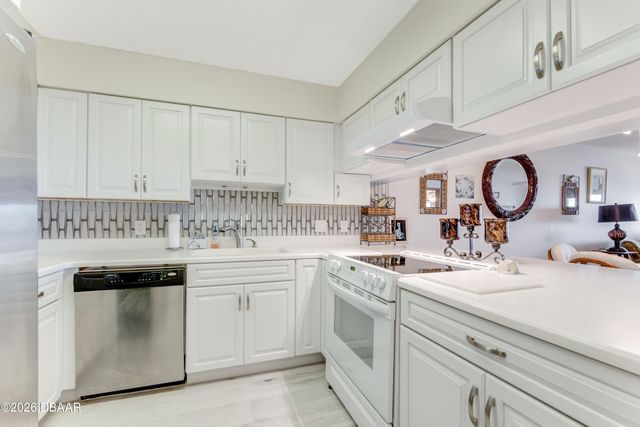 2222 Ocean Shore Blvd Apt 305B, Ormond Beach, FL 32176