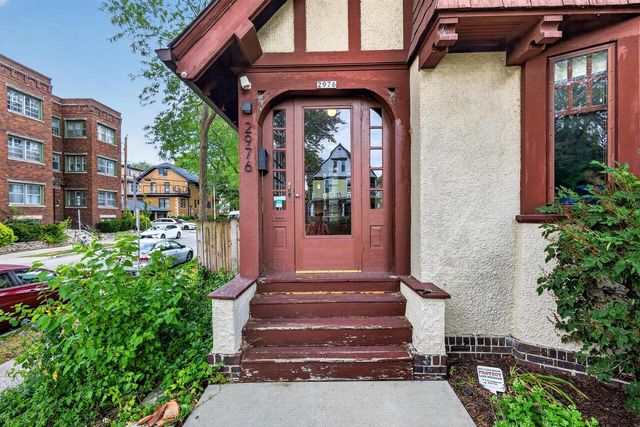 2976 N Cramer STREET, Milwaukee, WI 53211