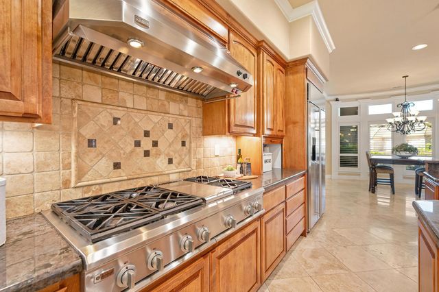 9097 Sunset Ave, Fair Oaks, CA 95628