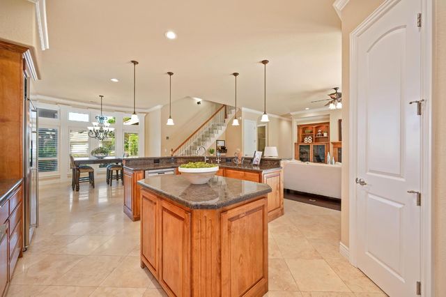 9097 Sunset Ave, Fair Oaks, CA 95628