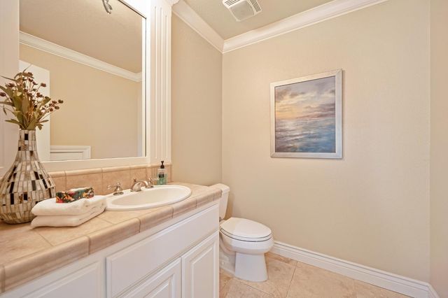 9097 Sunset Ave, Fair Oaks, CA 95628