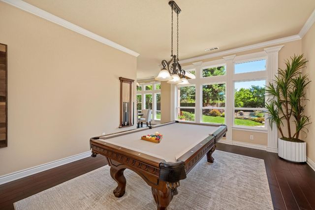 9097 Sunset Ave, Fair Oaks, CA 95628