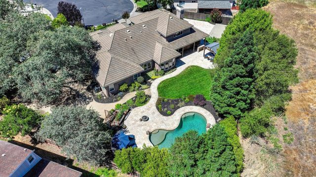 9097 Sunset Ave, Fair Oaks, CA 95628