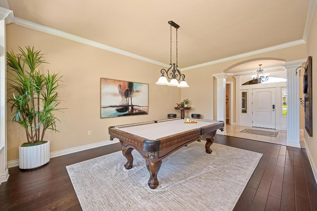 9097 Sunset Ave, Fair Oaks, CA 95628
