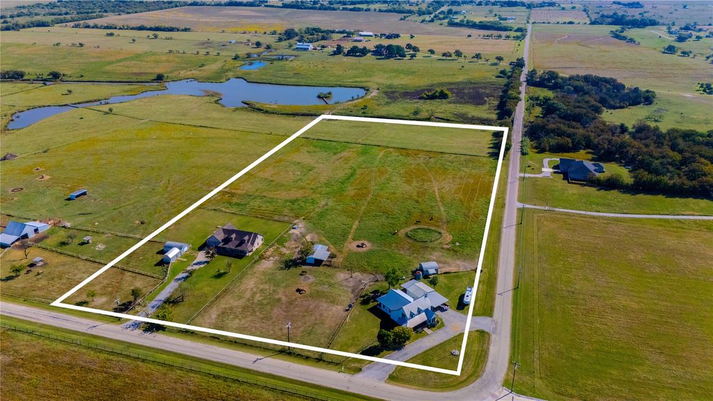 12509 Strittmatter Rd, Pilot Point, TX 76258