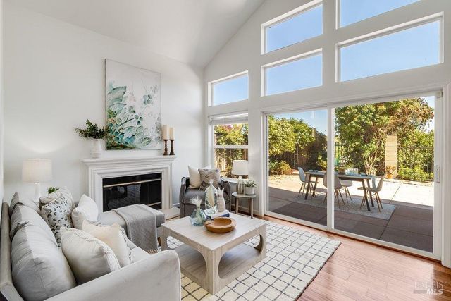 154 Camino Del Sol Ct, Vallejo, CA 94591