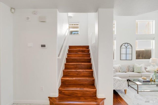 154 Camino Del Sol Ct, Vallejo, CA 94591