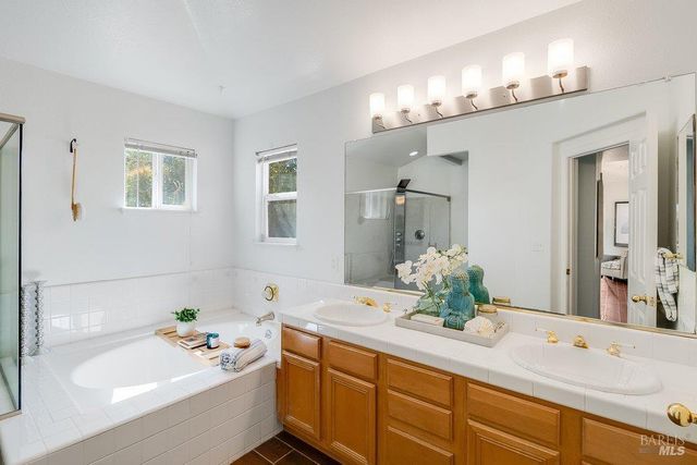 154 Camino Del Sol Ct, Vallejo, CA 94591