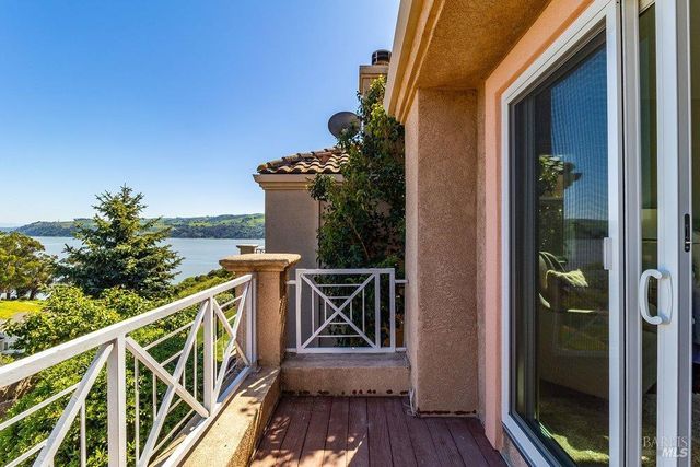 154 Camino Del Sol Ct, Vallejo, CA 94591