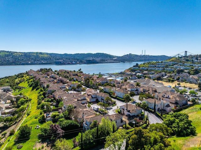 154 Camino Del Sol Ct, Vallejo, CA 94591