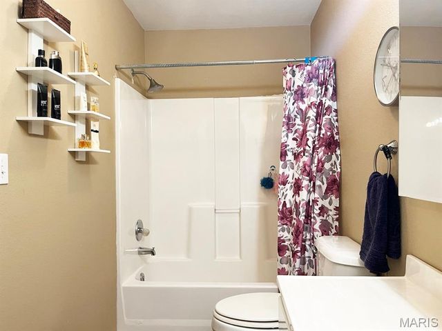 12048 Hidden Meadow Lane, Dexter, MO 63841