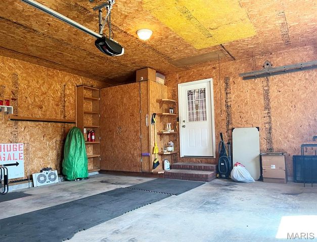 12048 Hidden Meadow Lane, Dexter, MO 63841