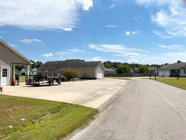 12048 Hidden Meadow Lane, Dexter, MO 63841
