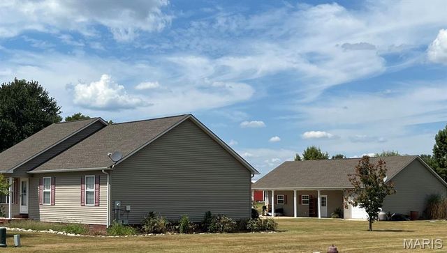 12048 Hidden Meadow Lane, Dexter, MO 63841