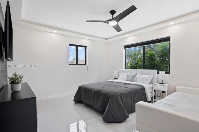 1101 N 14th Avenue, Hollywood, FL 33020