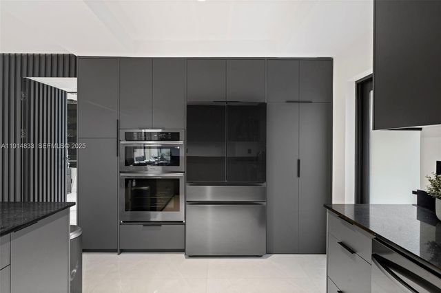1101 N 14th Avenue, Hollywood, FL 33020