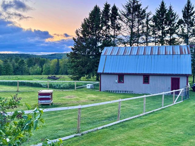 523 Brock Hill Road, Newbury, VT 05051