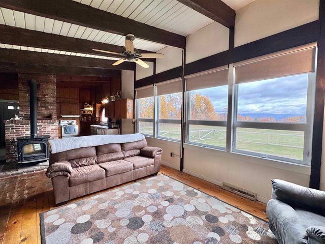 523 Brock Hill Road, Newbury, VT 05051