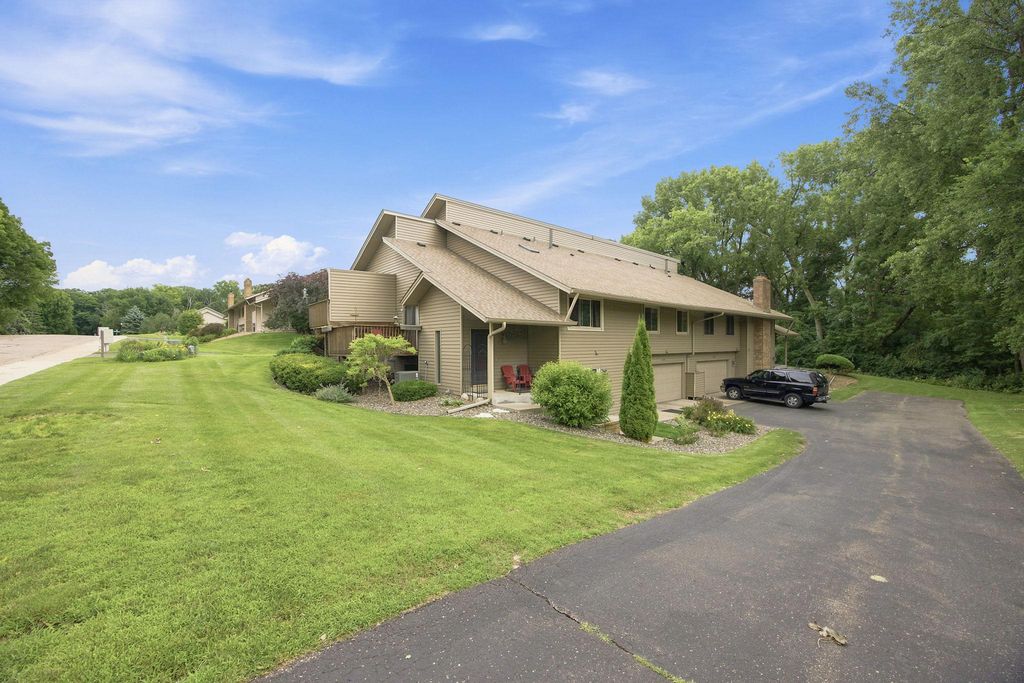 10965 53rd Avenue N, Plymouth, MN 55442 — exterior