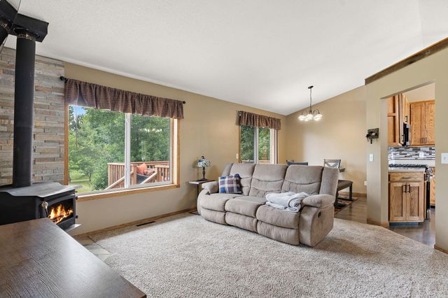 40533 Golden Avenue, North Branch, MN 55056
