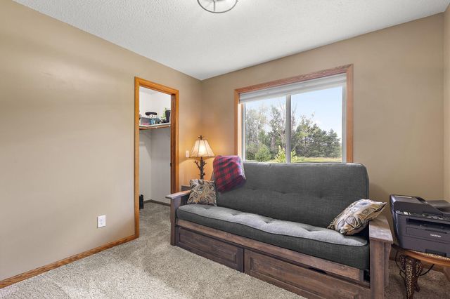 40533 Golden Avenue, North Branch, MN 55056
