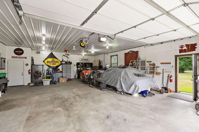 40533 Golden Avenue, North Branch, MN 55056