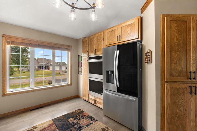 40533 Golden Avenue, North Branch, MN 55056