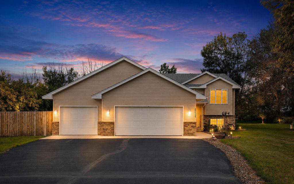 40533 Golden Avenue, North Branch, MN 55056