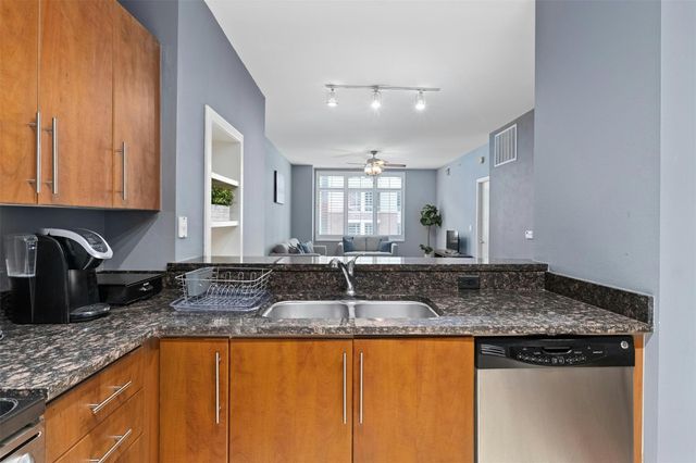 54 Rainey ST 403, Austin, TX 78701