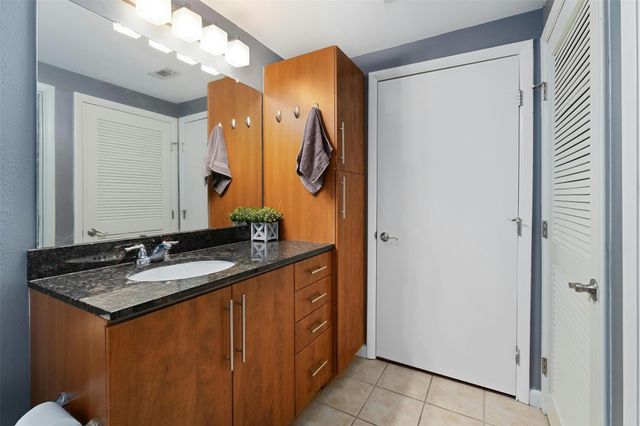 54 Rainey ST 403, Austin, TX 78701