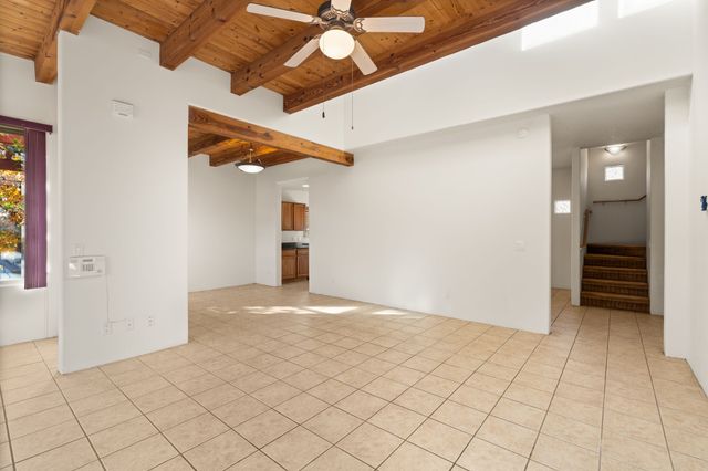 4377 Vuelta Dorada, Santa Fe, NM 87507