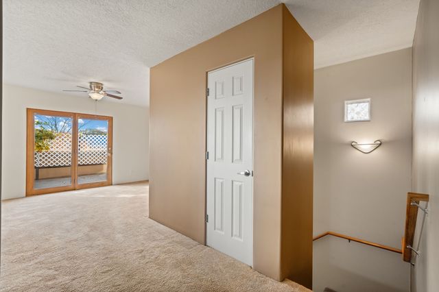 4377 Vuelta Dorada, Santa Fe, NM 87507