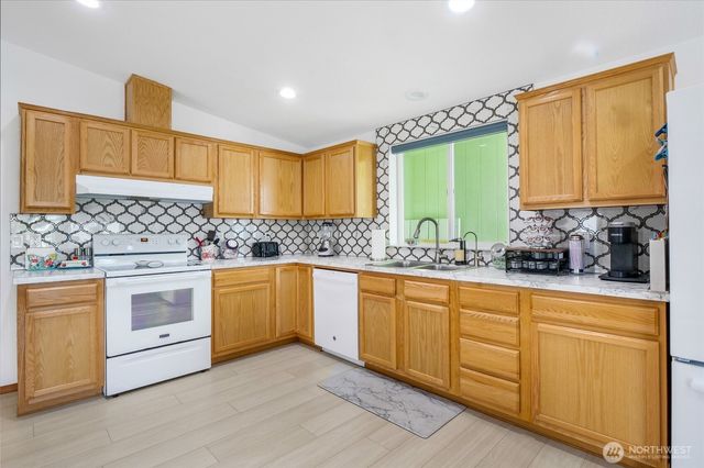 1701 E Burr Avenue #36, Moses Lake, WA 98837