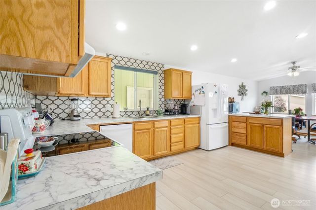 1701 E Burr Avenue #36, Moses Lake, WA 98837