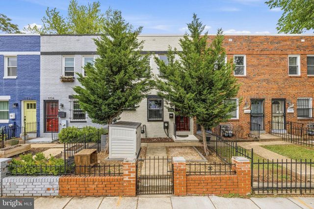1738 GALES ST NE, Washington, DC 20002