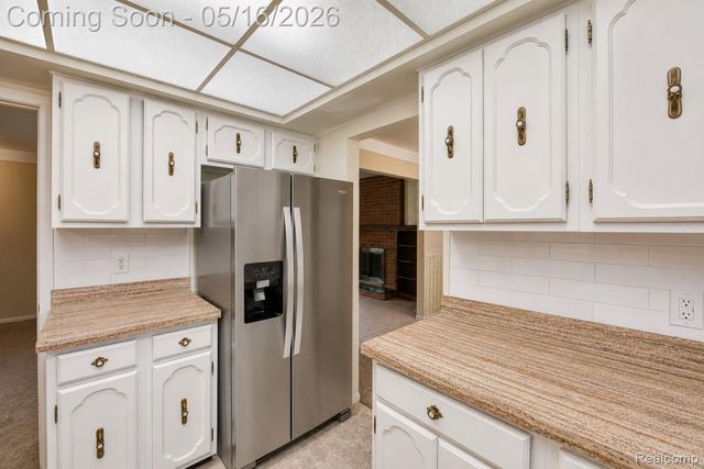 6295 Vernmoor Drive, Troy, MI 48098