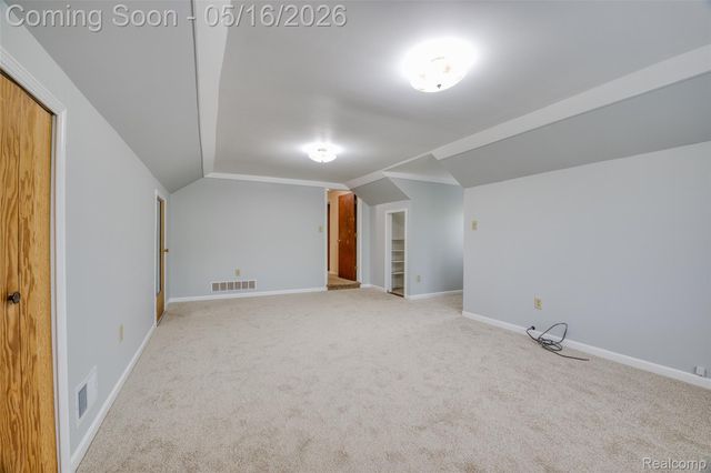 6295 Vernmoor Drive, Troy, MI 48098