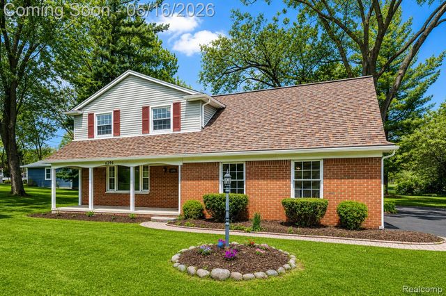 6295 Vernmoor Drive, Troy, MI 48098
